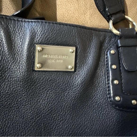 Michael Kors BIG VALLEY Large NS Tote Bag BLACK Leather Gold Tone Handbag - Picture 6 of 16
